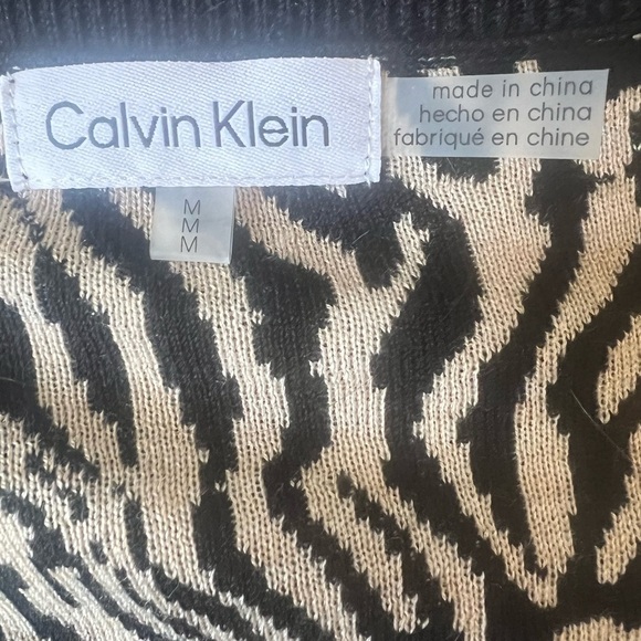 Calvin Klein Animal Print Sweater Shirt Tail Top Size Medium Zebra Leopard - Picture 3 of 5